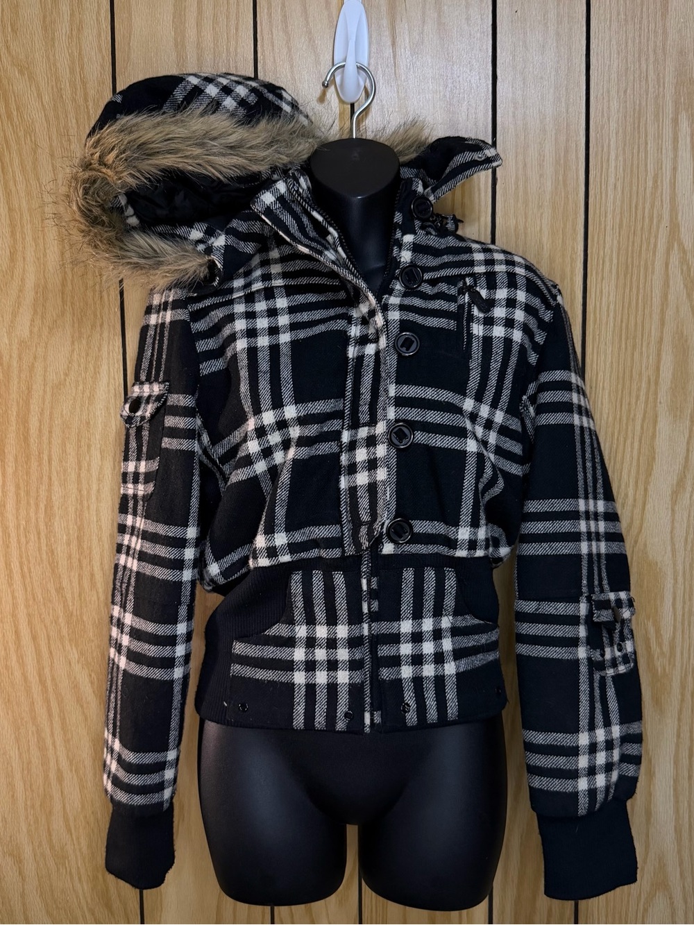 ๐ค Plaid Faux Fur Hooded Jacket